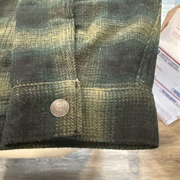 LEVIS A60300003 PLAID GREEN XLARGE SHERPA RELAXED TRUCKER JACKET MENS NWT NEW - Picture 4 of 11